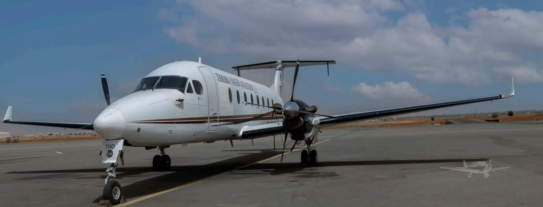 Exterior view of a 1994 BEECHCRAFT 1900D, N114EM.