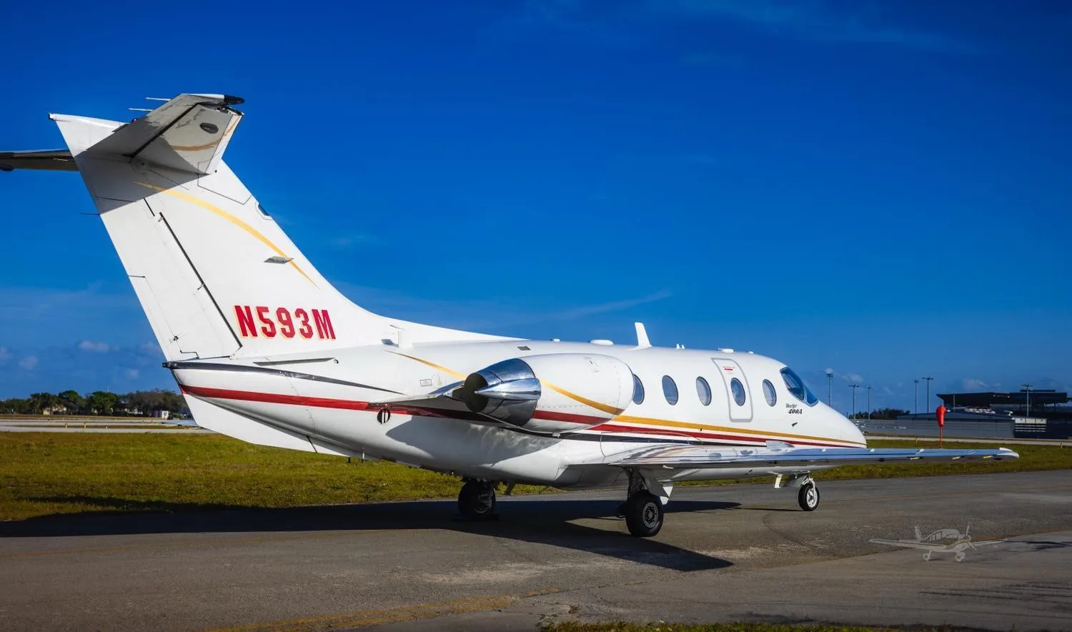 Exterior view of a 1992 BEECHCRAFT BEECHJET 400A.