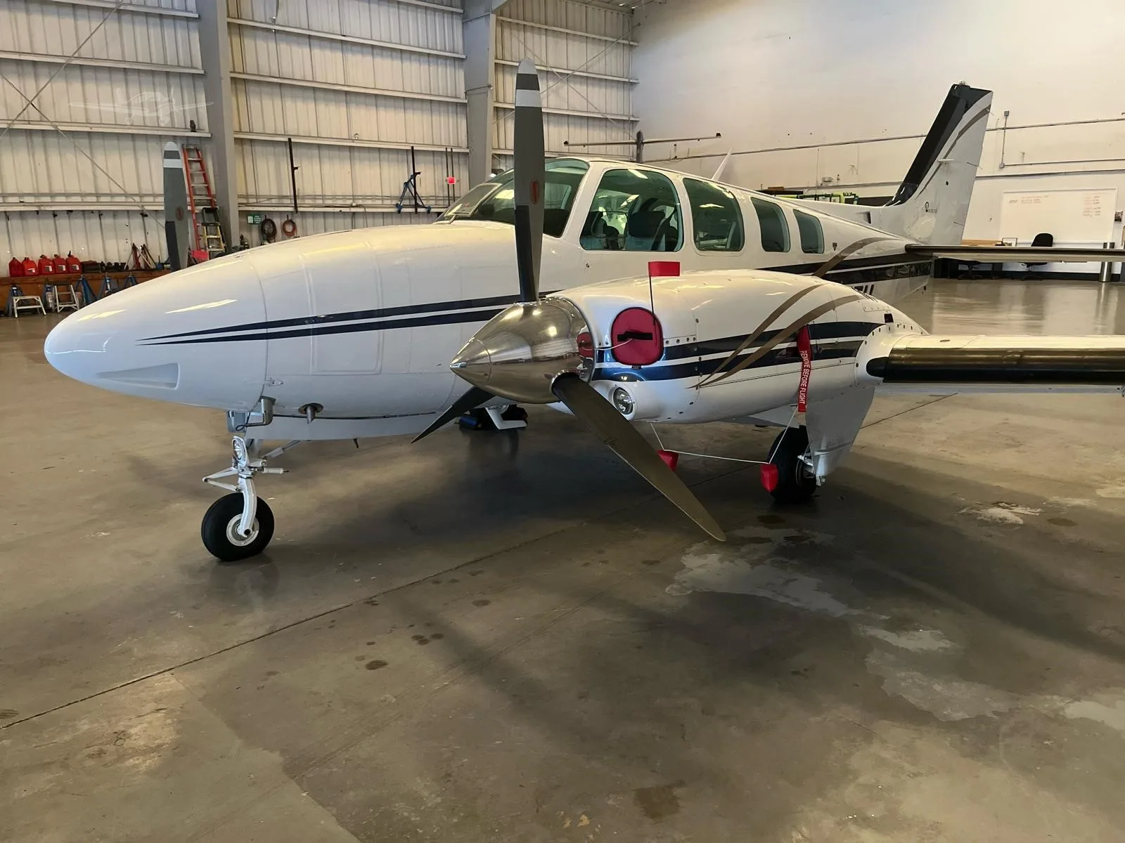 Exterior view of a 1982 BEECHCRAFT 58TC BARON.