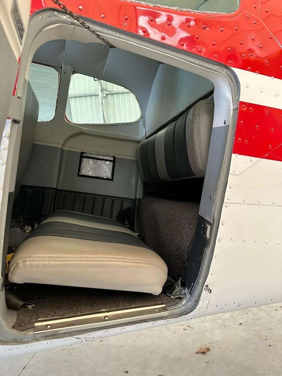Cabin interior of a 1979 CESSNA A185F.