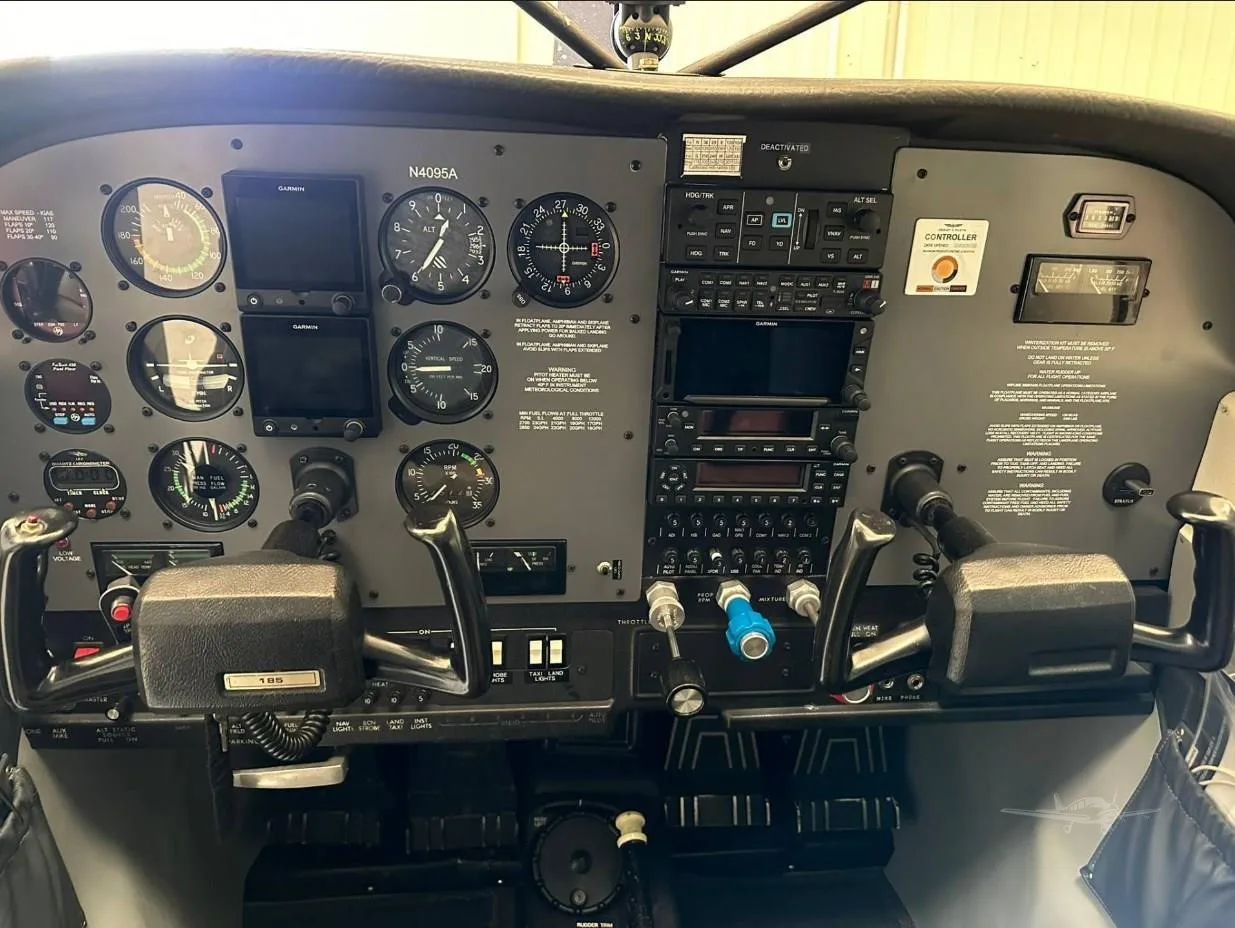 Cockpit and instrument panel of a 1979 CESSNA A185F.