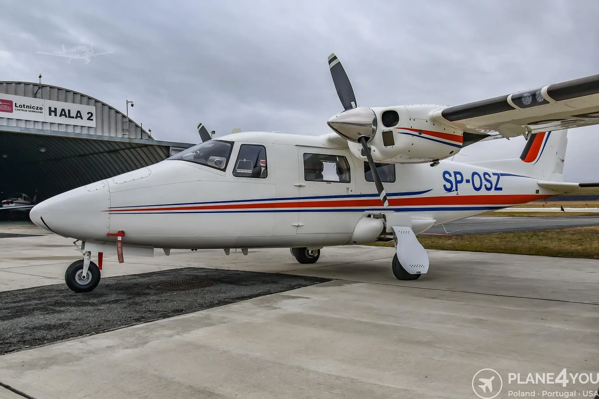 2011 VULCANAIR P.68R