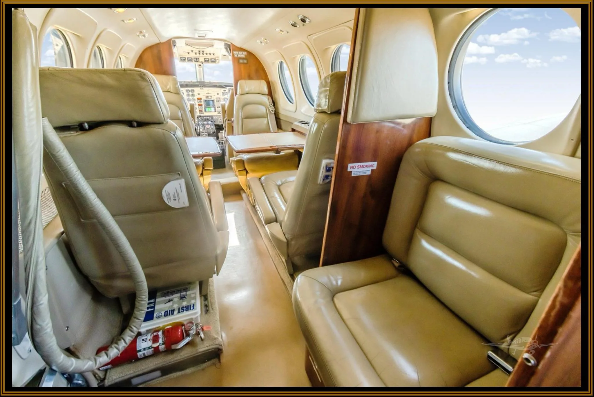 Cabin interior of a 1999 BEECHCRAFT KING AIR C90B.