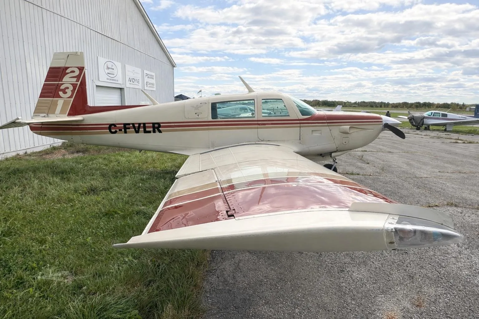Exterior view of a 1981 MOONEY M20K 231, C-FVLR.