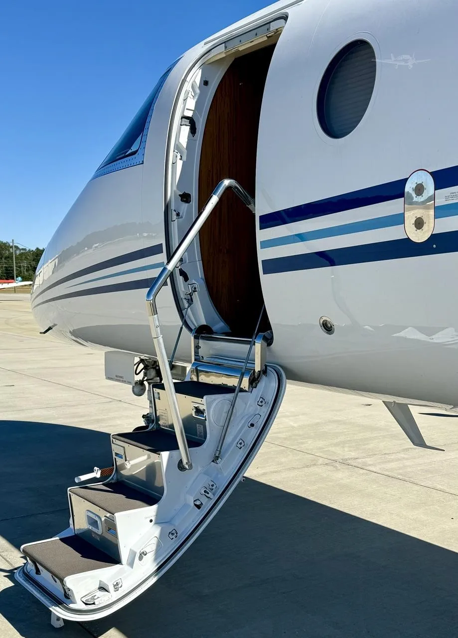 Exterior view of a 2008 GULFSTREAM G150, N222HK.