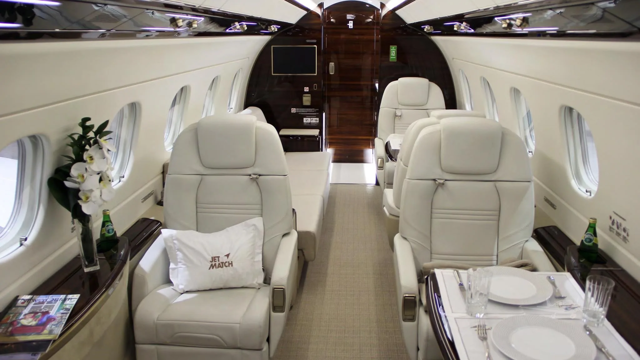 Cabin interior of a 2023 EMBRAER PRAETOR 600.