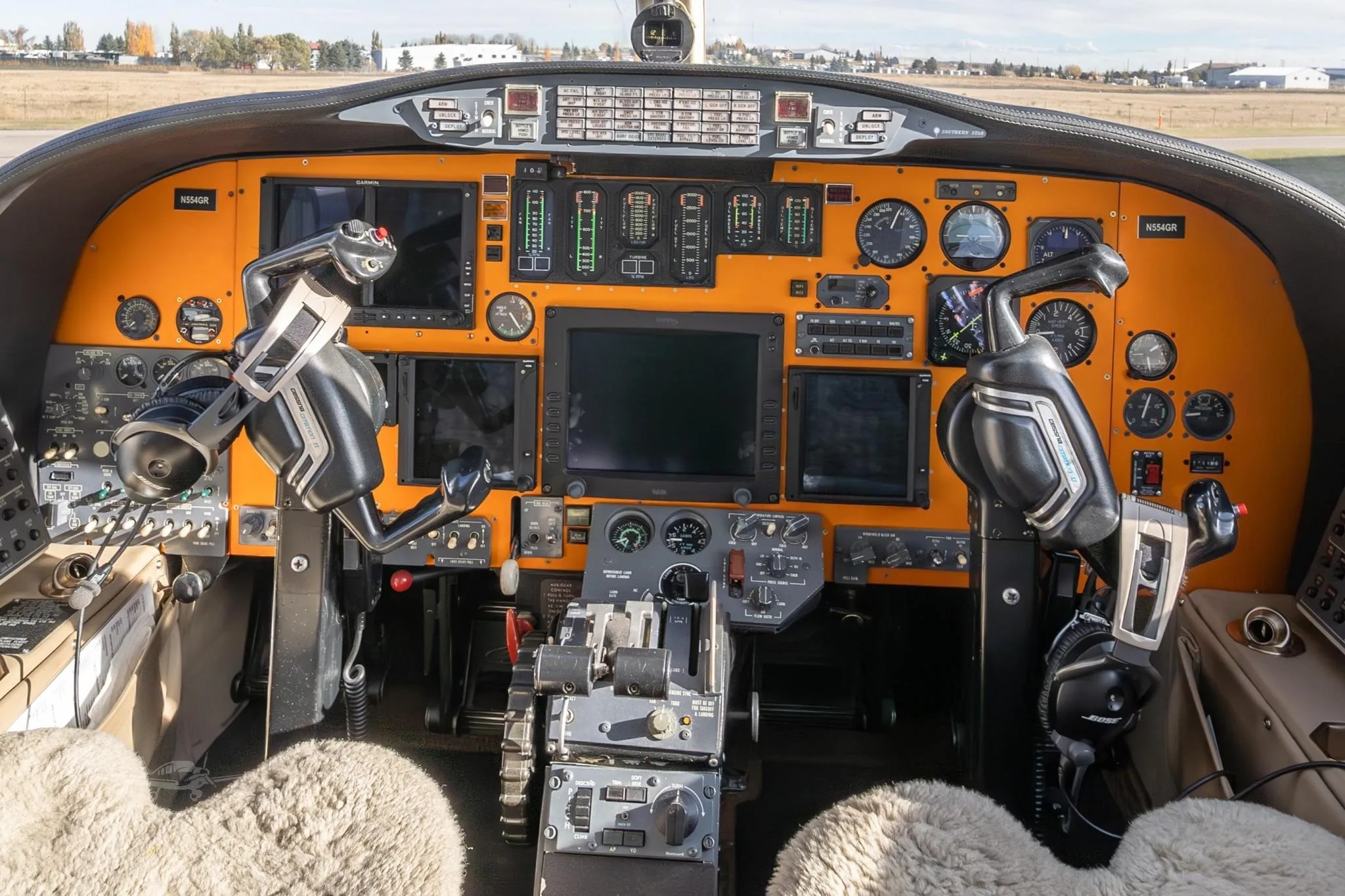 Cockpit and instrument panel of a 1981 CESSNA CITATION II.