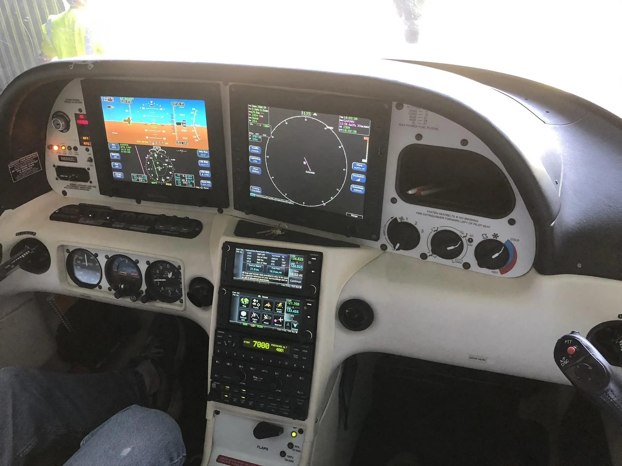 2006 Cirrus SR22-G2