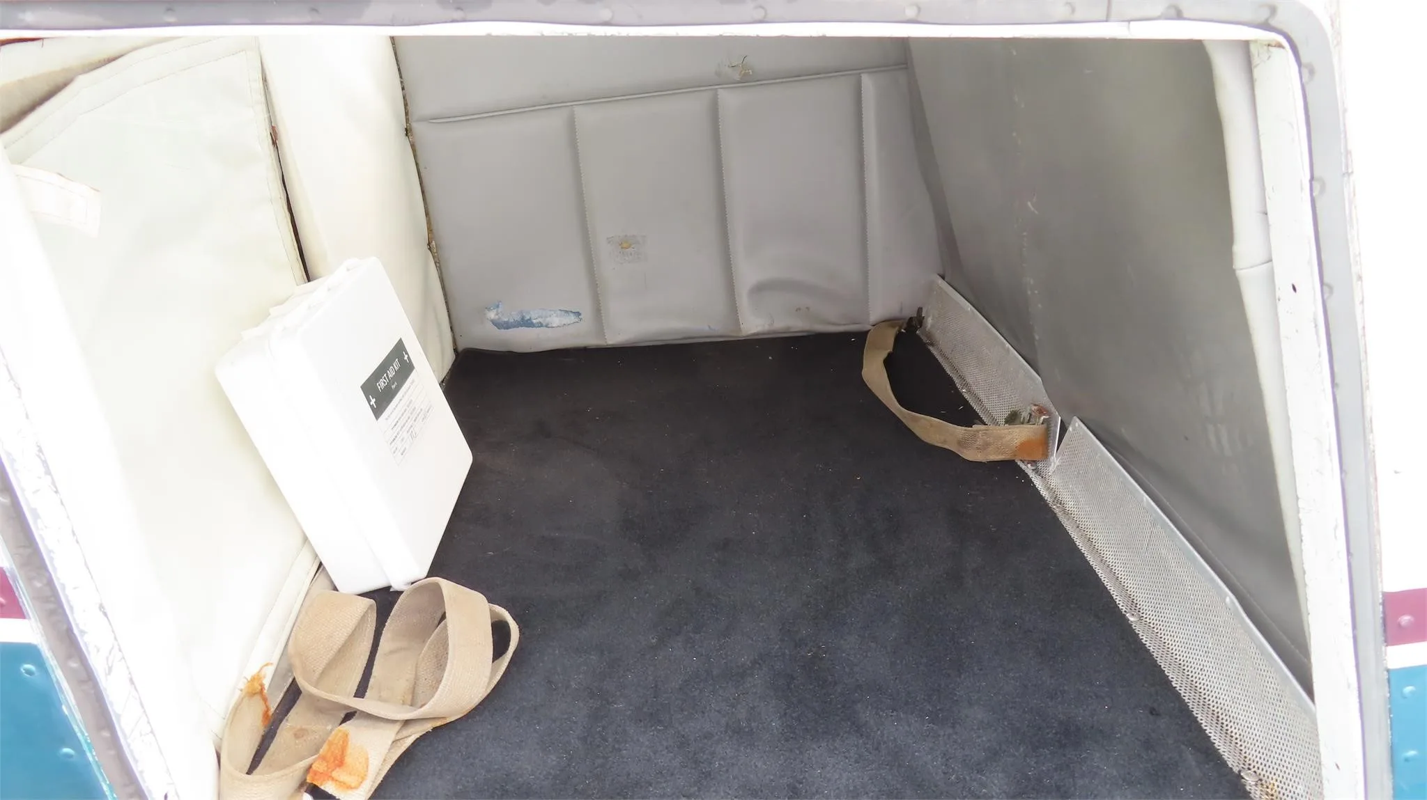 Cabin interior of a 1971 CESSNA 177RG.