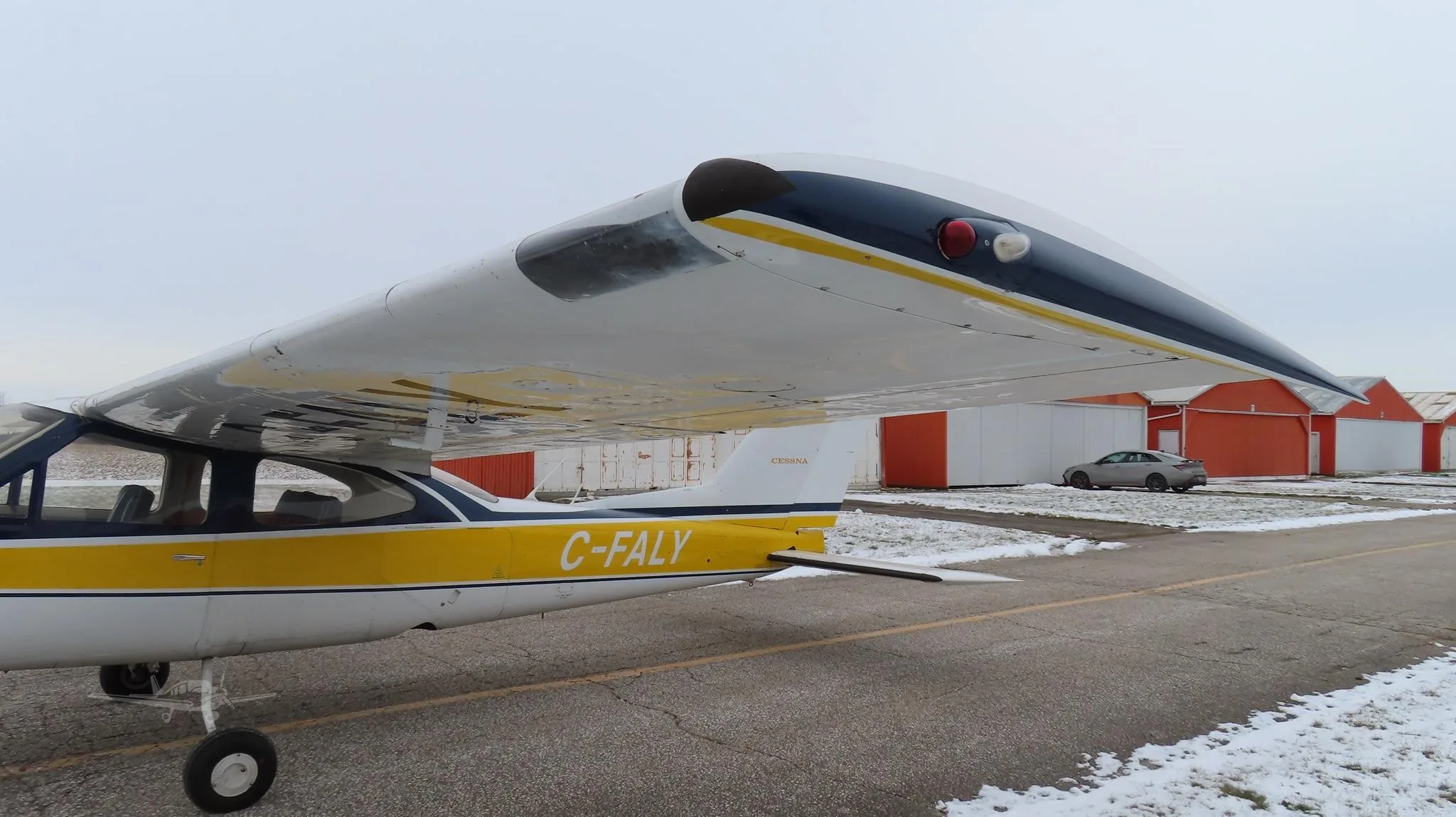Exterior view of a 1971 CESSNA 177RG, C-FALY.