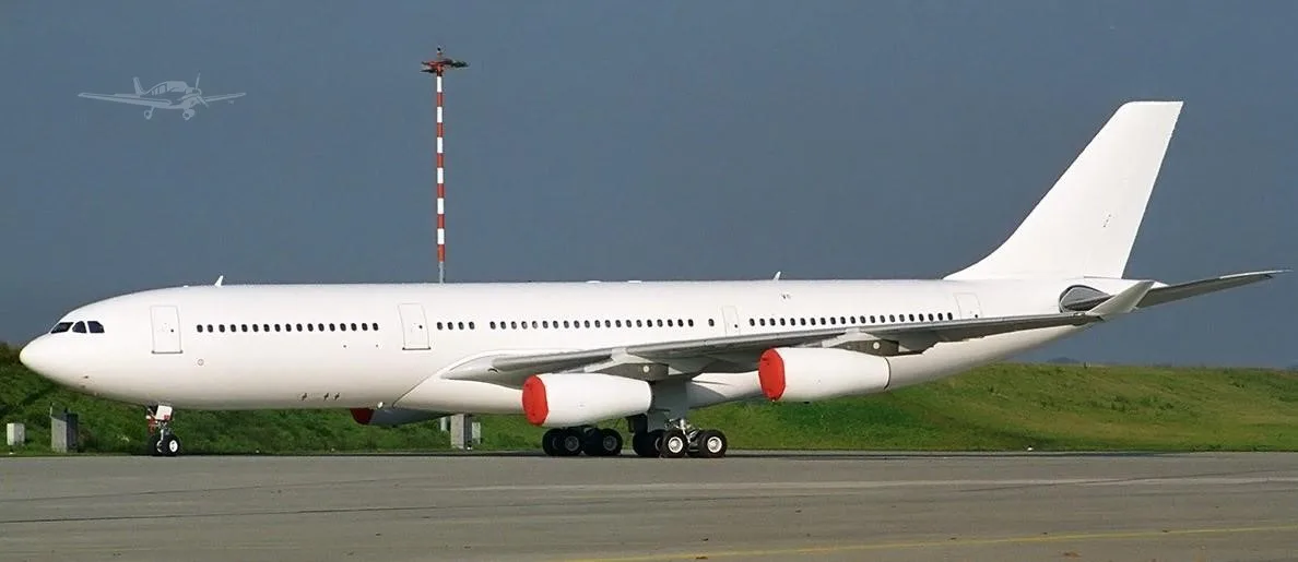 1996 AIRBUS A340
