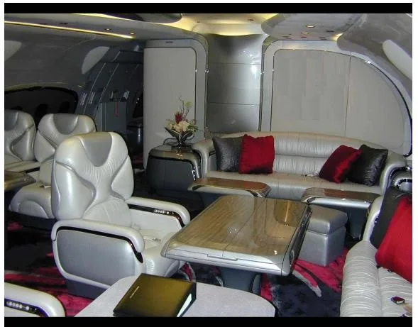Cabin interior of a 1996 AIRBUS A340.
