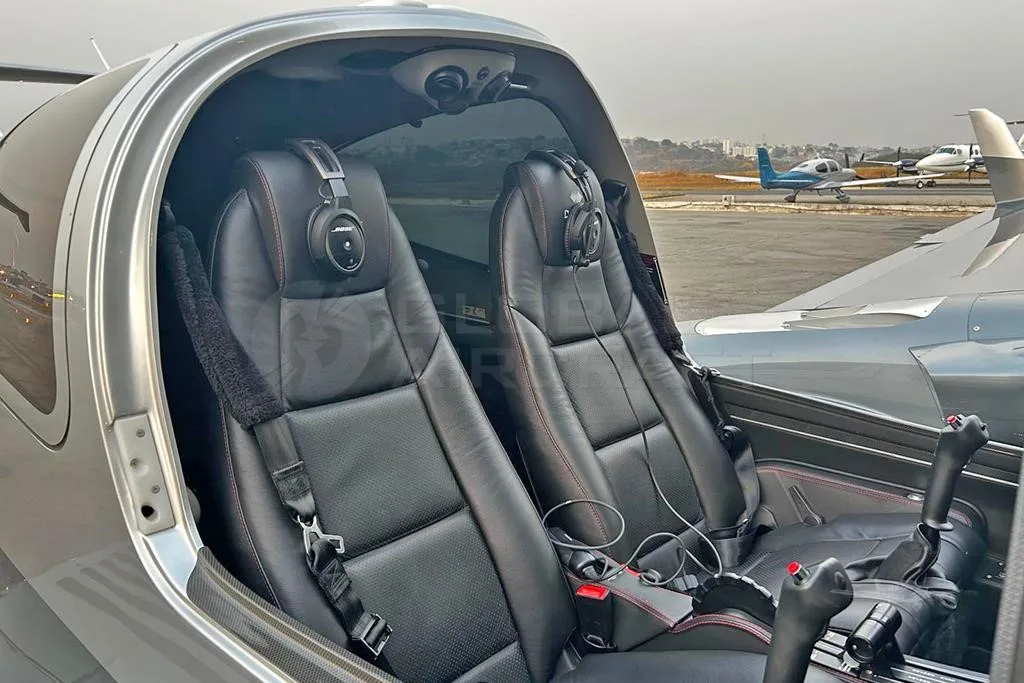 2023 Diamond DA42 VI