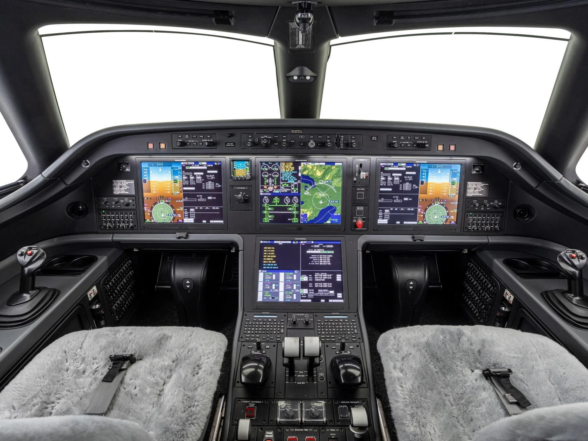 Cockpit and instrument panel of a 2016 EMBRAER LEGACY 500.