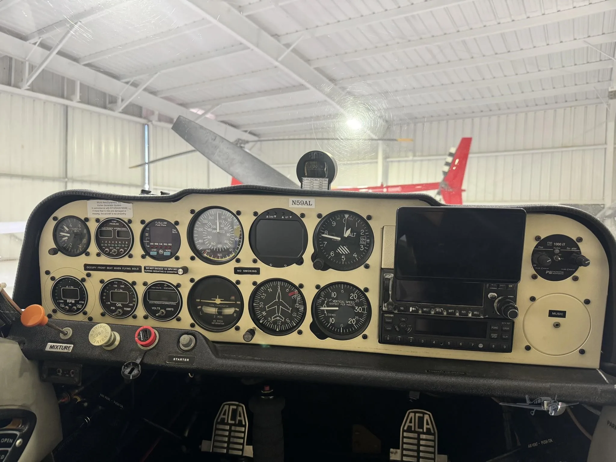 Avionics suite of a 2001 AMERICAN CHAMPION 7-GCAA CITABRIA.
