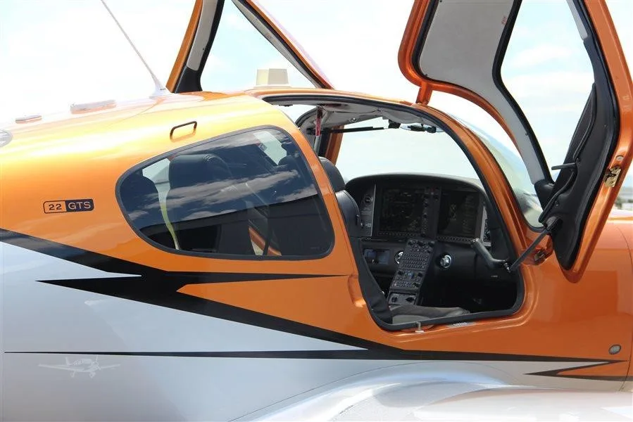 2022 Cirrus SR22-G6