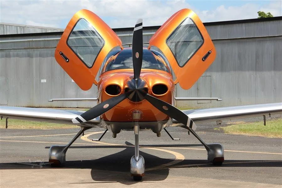 2022 Cirrus SR22-G6