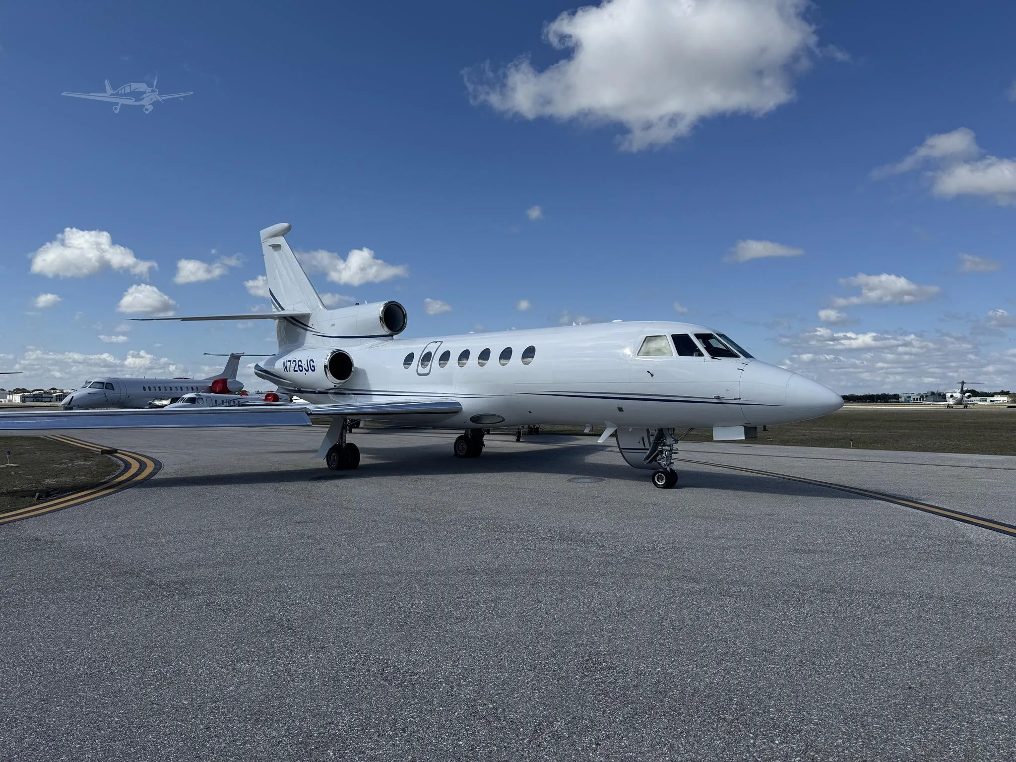 Exterior view of a 1997 DASSAULT FALCON 50EX.