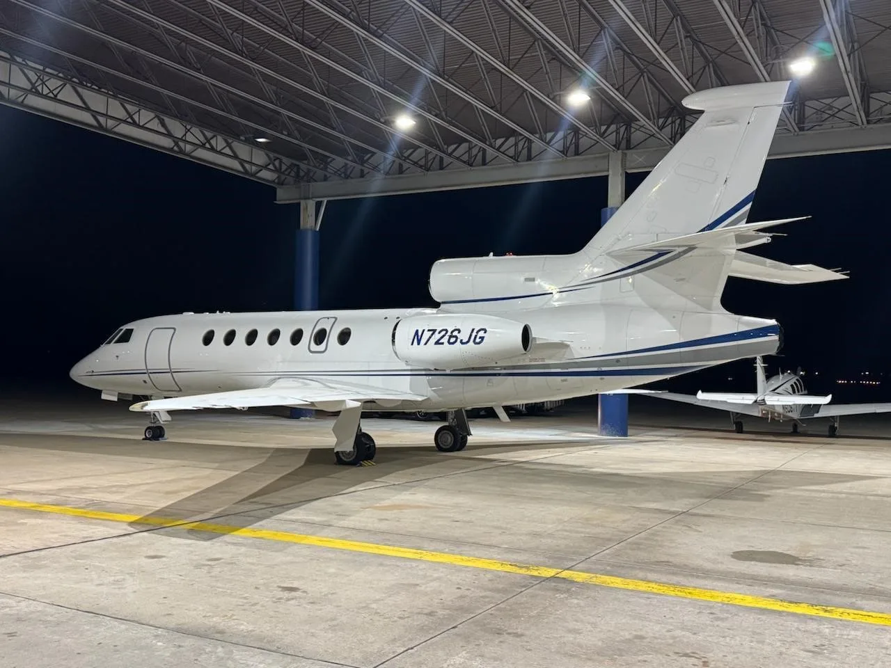 Exterior view of a 1997 DASSAULT FALCON 50EX.