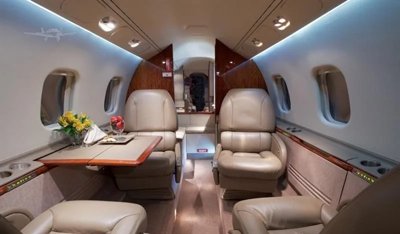 2000 Learjet 60