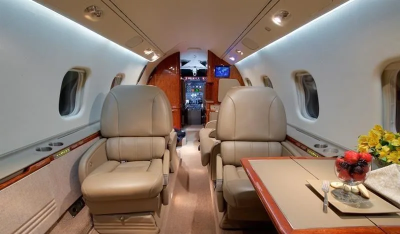 2000 Learjet 60