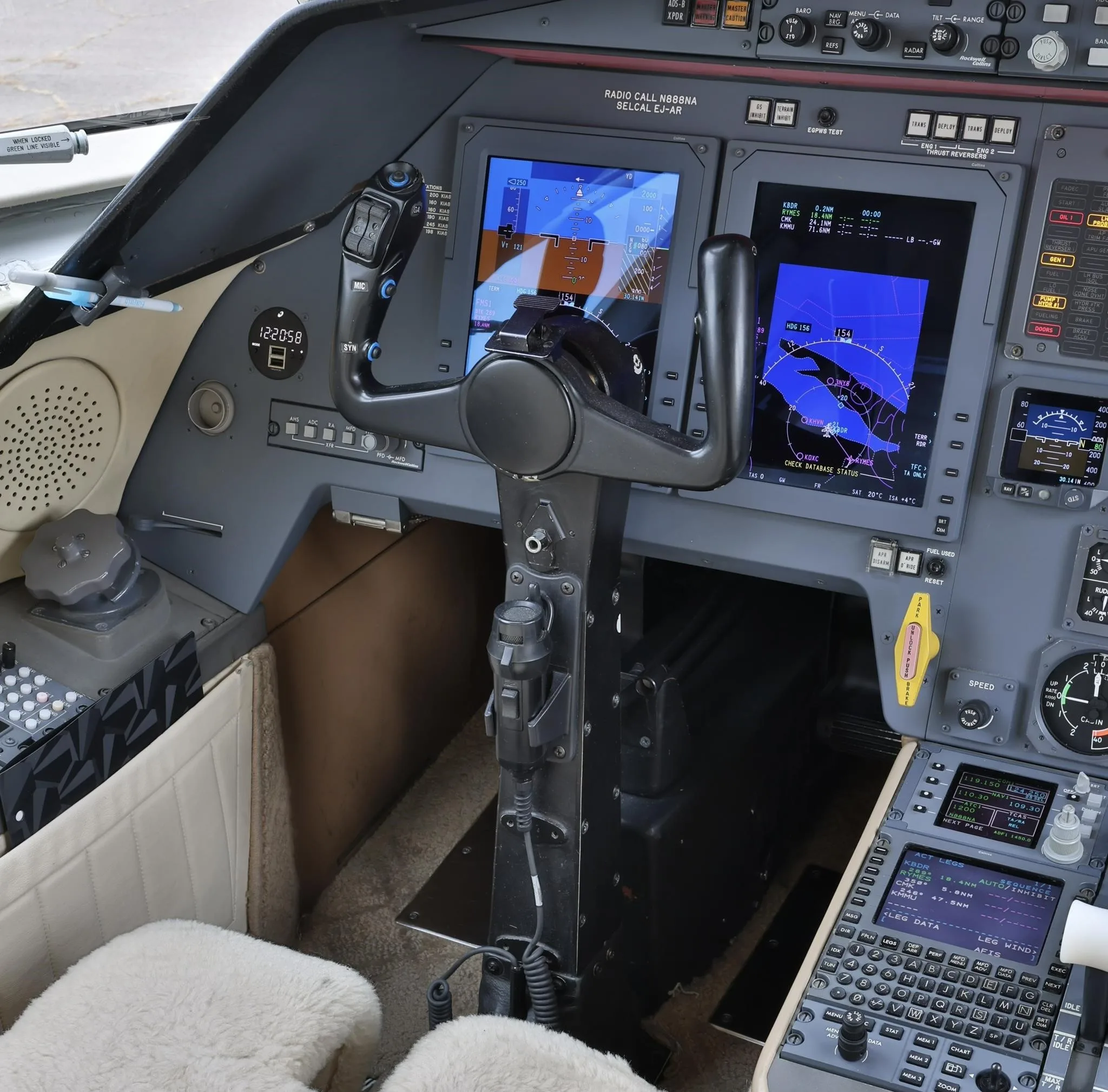 1999 Dassault Falcon 2000