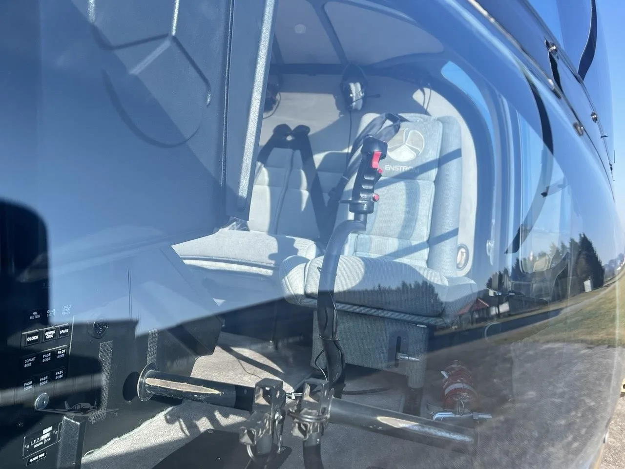 Exterior view of a 2008 ENSTROM 480B TURBINE, S5-HUA.