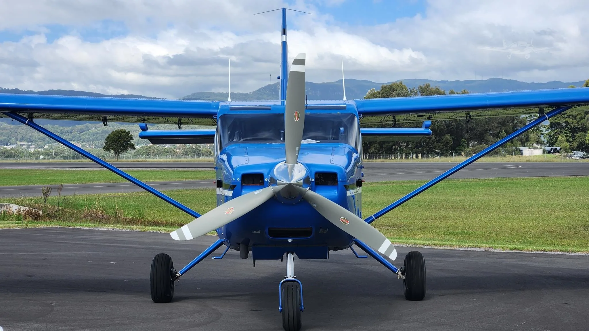 Exterior view of a 2008 GIPPSAERO GA8 AIRVAN, VH-YBA.