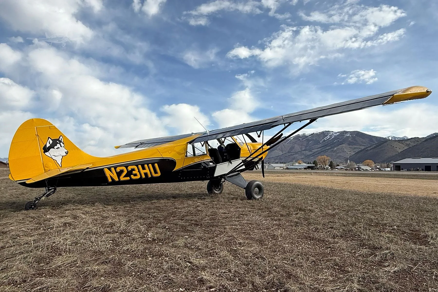 Exterior view of a 2025 AVIAT HUSKY A-1C-200, N23HU.