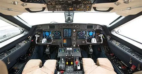 Cockpit and instrument panel of a 1989 GULFSTREAM GIV.