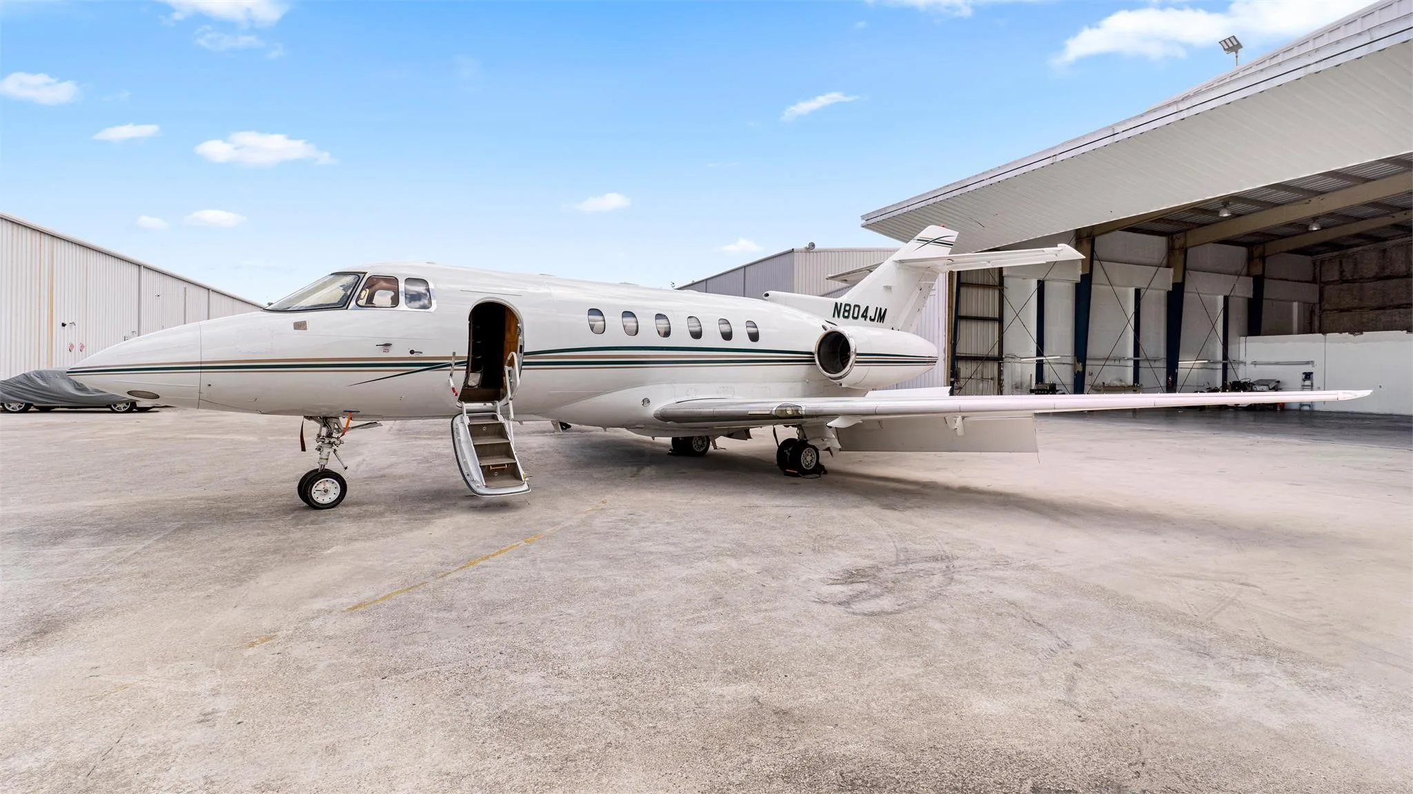 2000 HAWKER 800XP