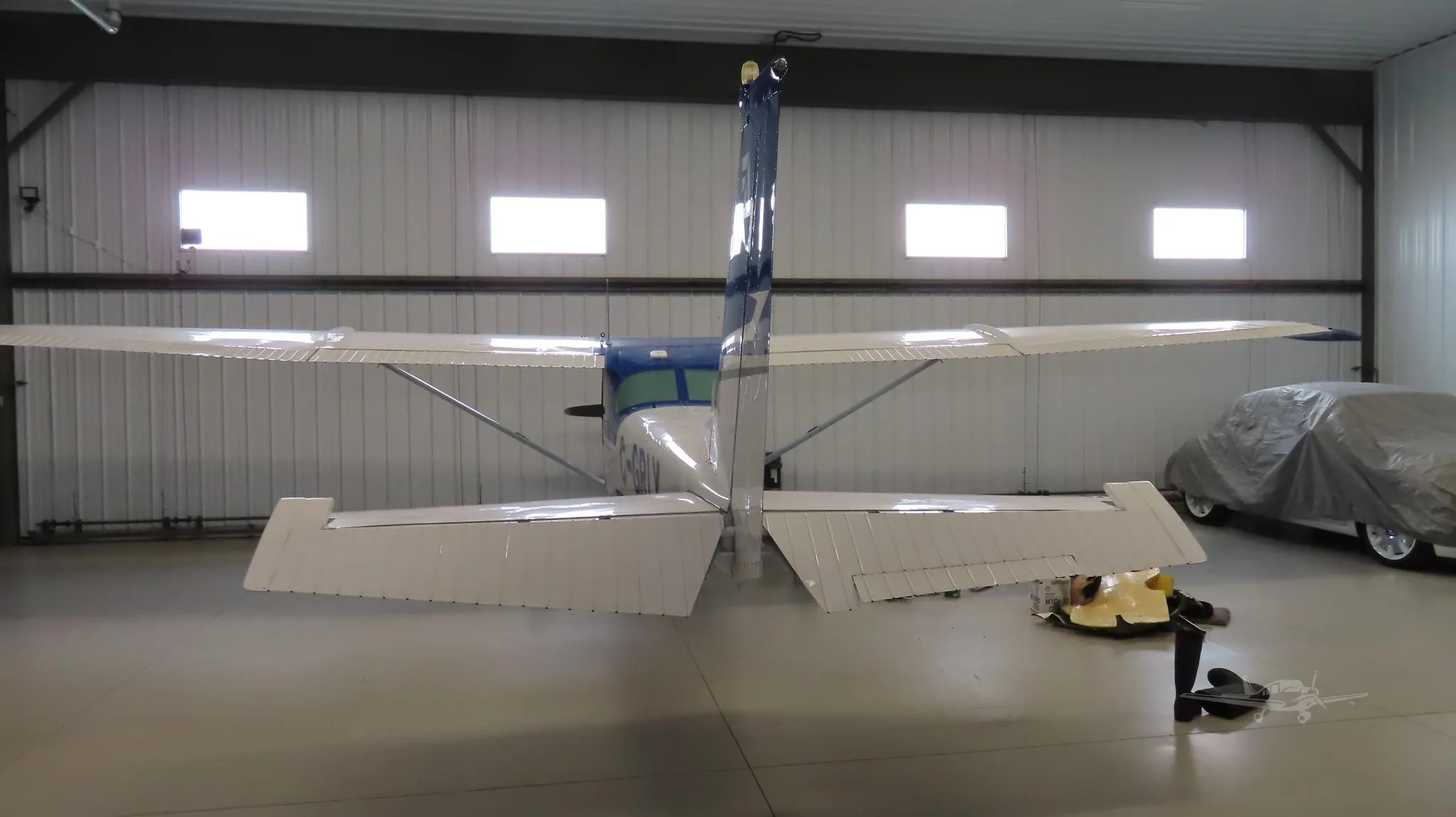 Exterior view of a 1968 CESSNA 172 SKYHAWK, C-GRLY.