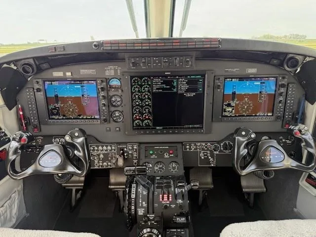 Cockpit and instrument panel of a 2011 BEECHCRAFT KING AIR C90GTI.