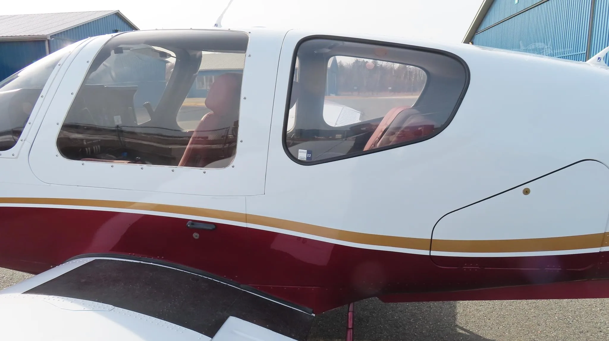 Exterior view of a 1989 SOCATA TB-20 TRINIDAD, C-GTBT.
