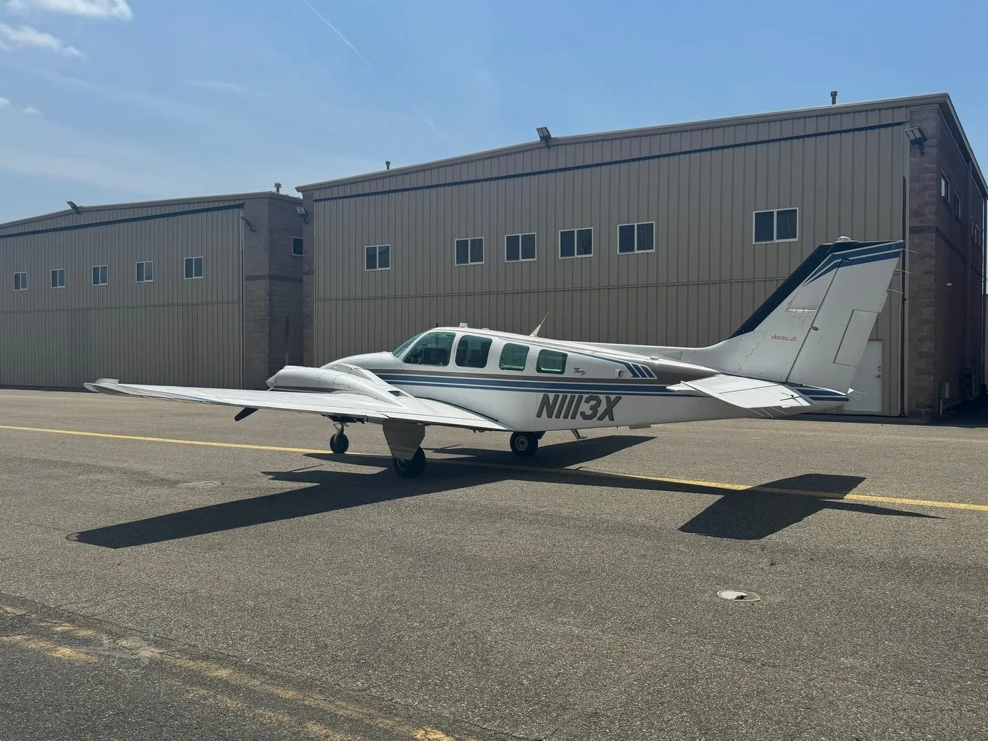 Exterior view of a 1997 BEECHCRAFT 58 BARON, N1113X.