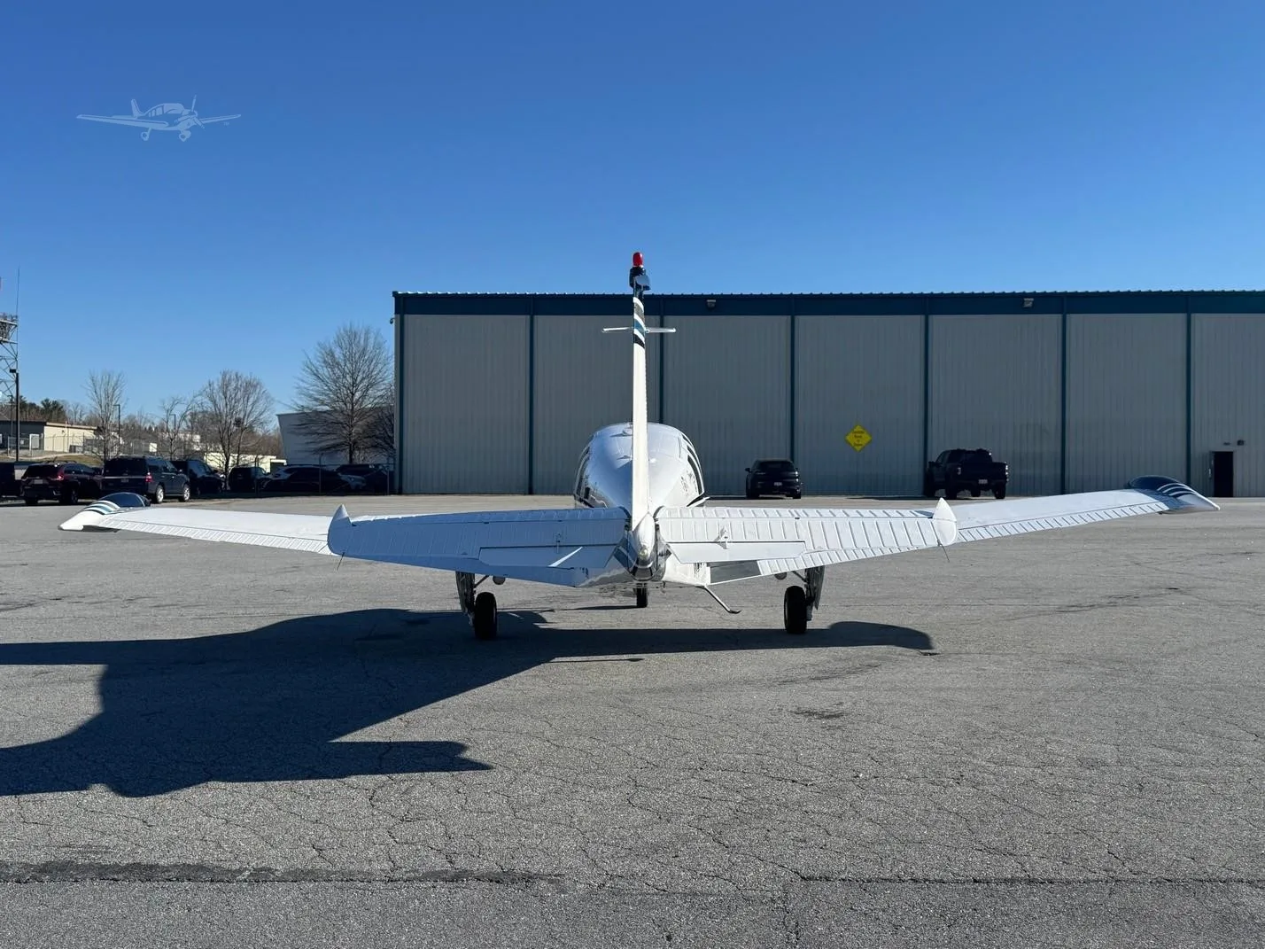 Exterior view of a 1976 BEECHCRAFT A36 BONANZA, N29DL.