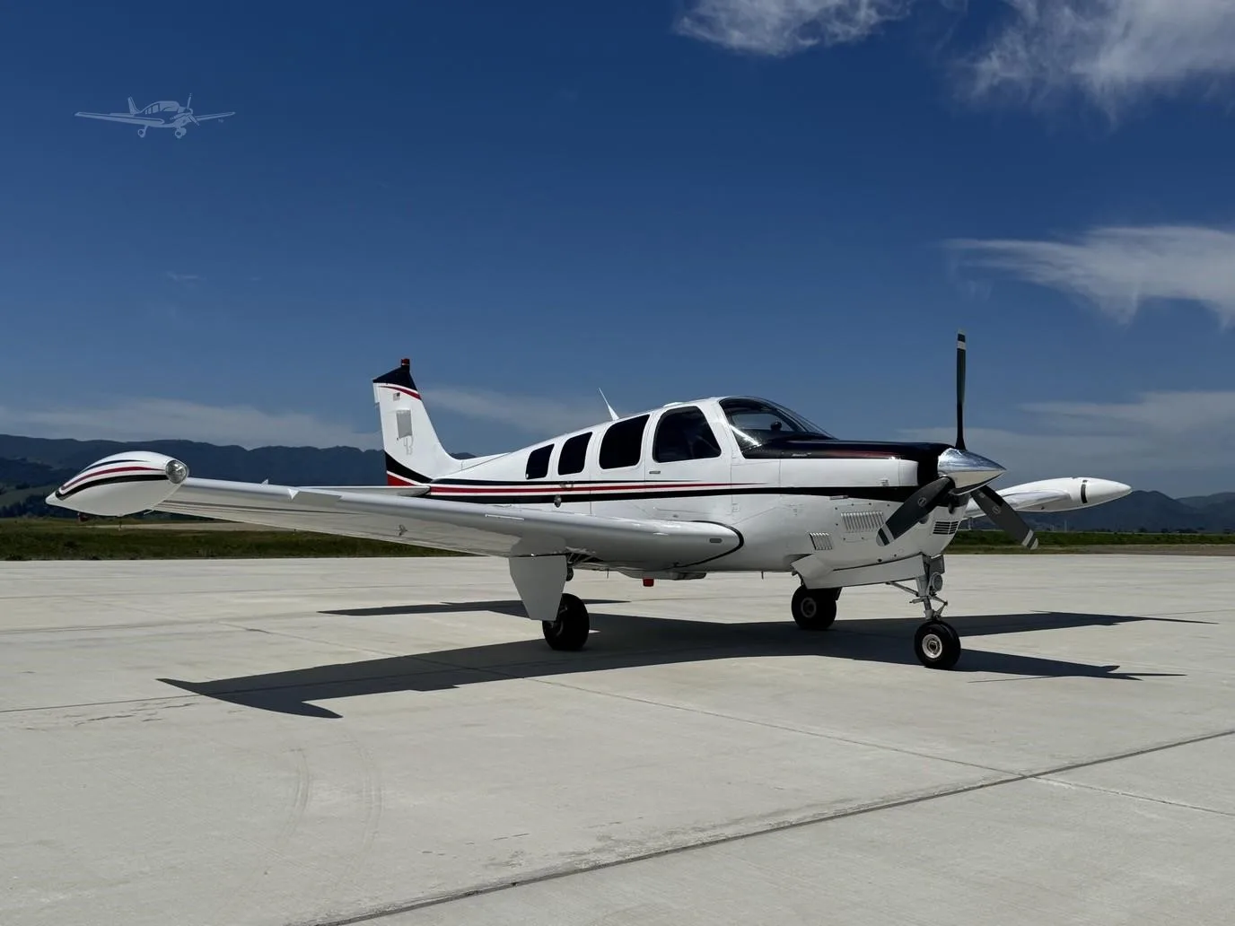 Exterior view of a 2008 BEECHCRAFT G36 BONANZA, N939P.
