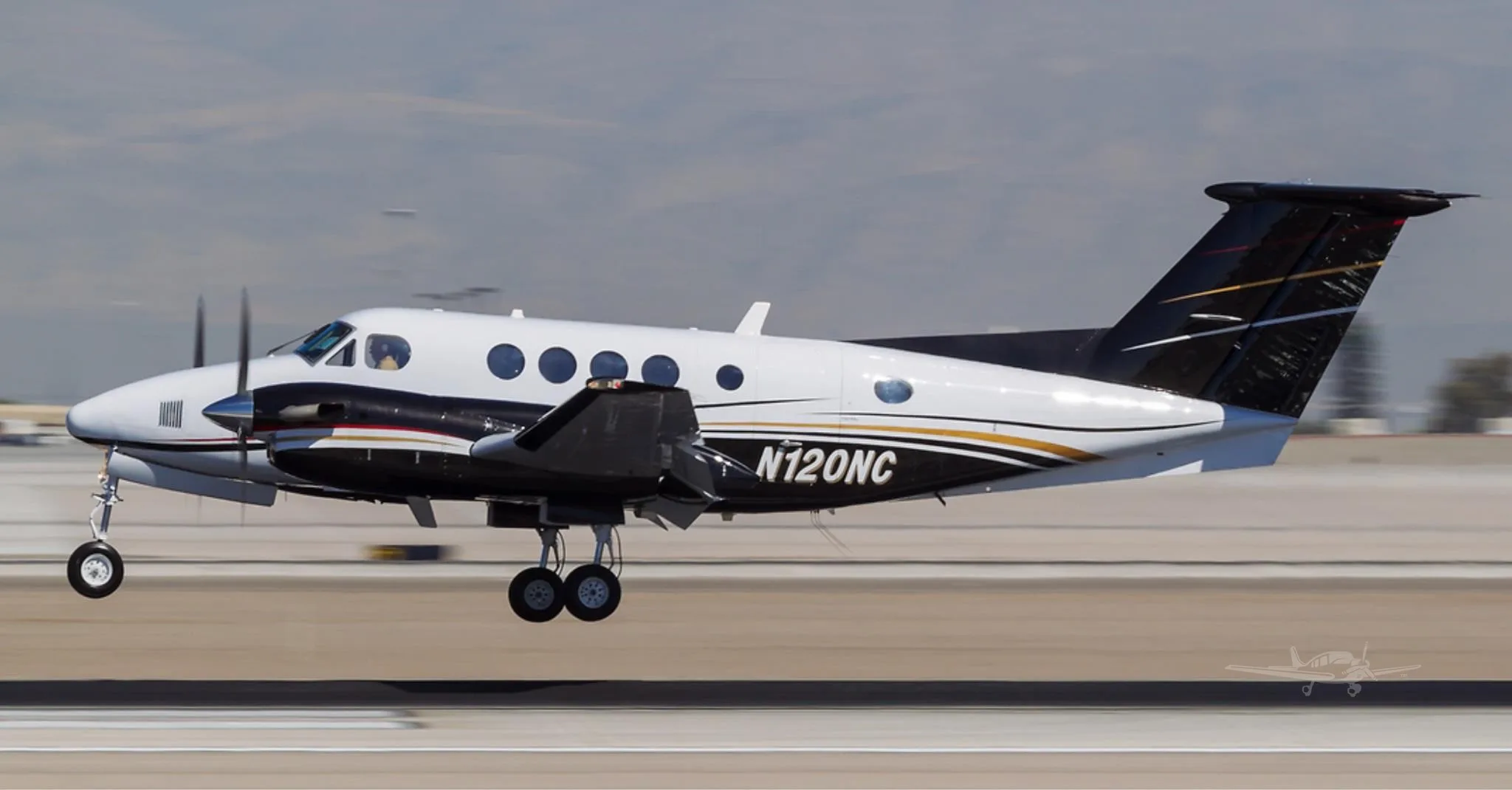 Exterior view of a 1982 BEECHCRAFT KING AIR B200C, N120NC.