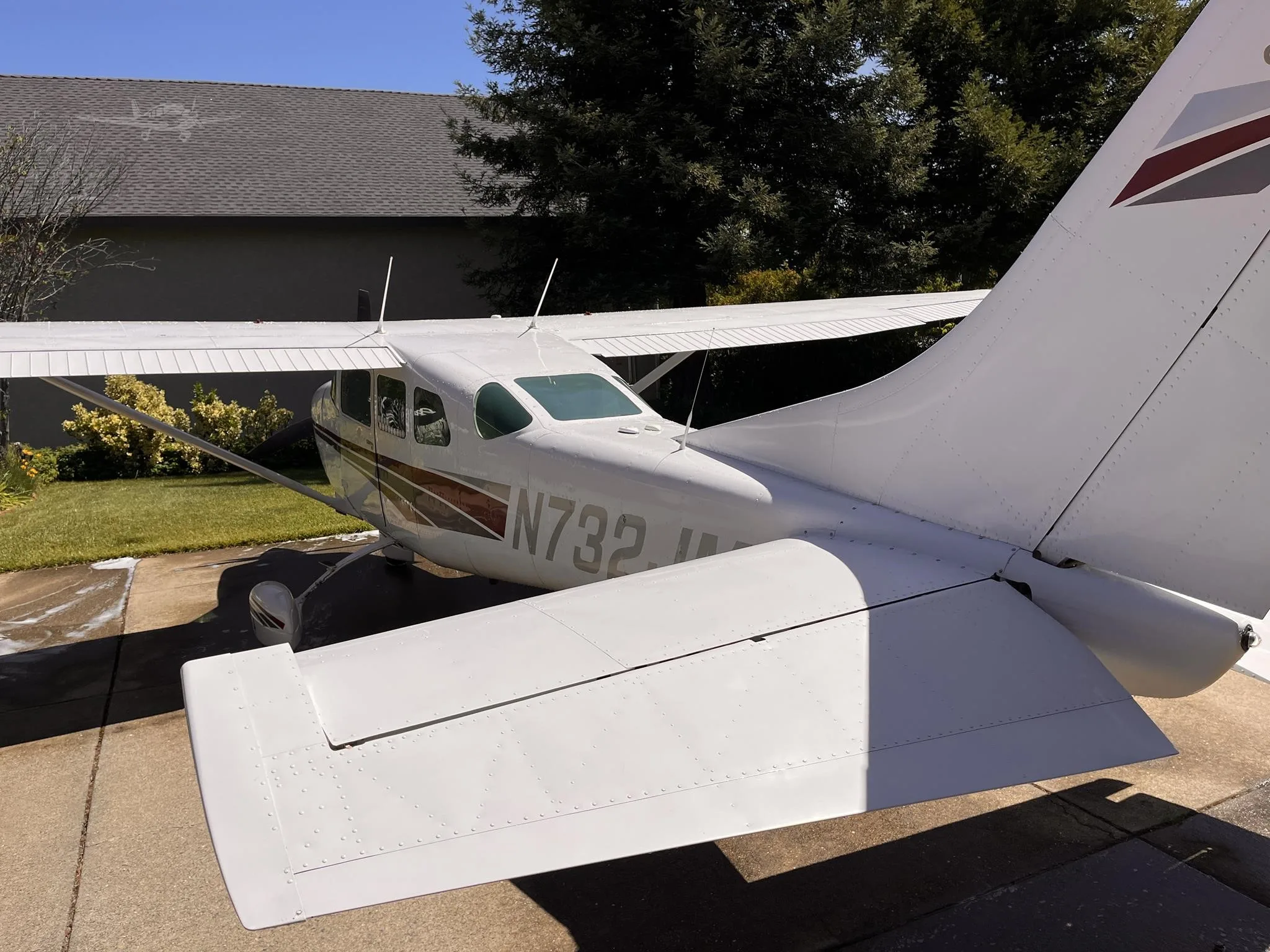 Exterior view of a 1979 CESSNA U206G STATIONAIR II, N732JM.
