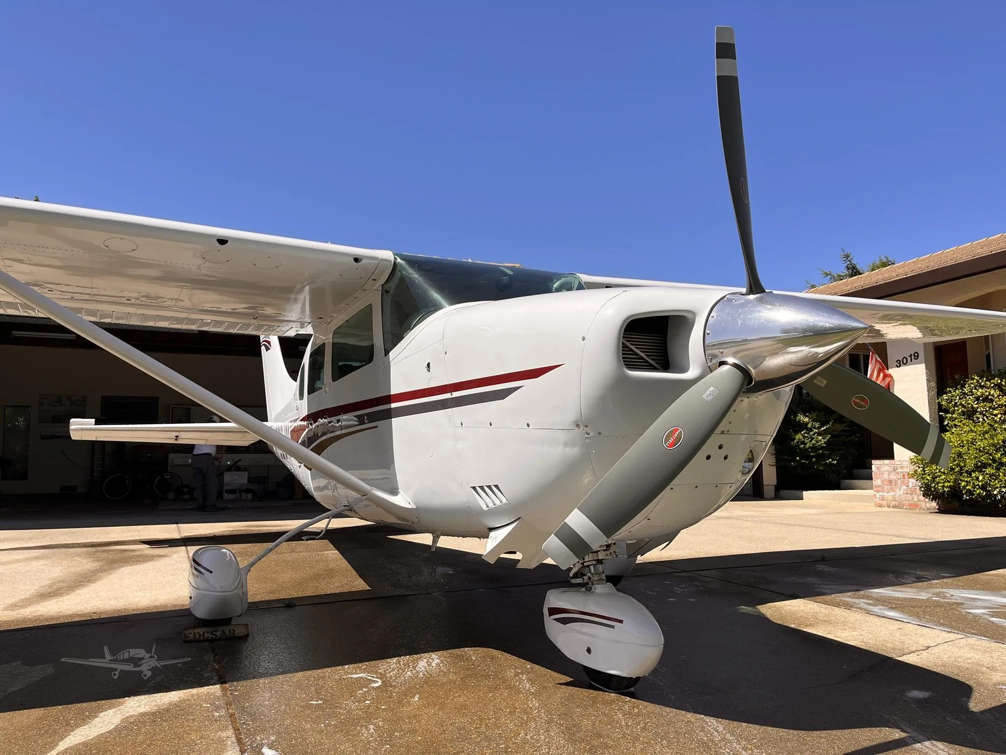 Exterior view of a 1979 CESSNA U206G STATIONAIR II, N732JM.