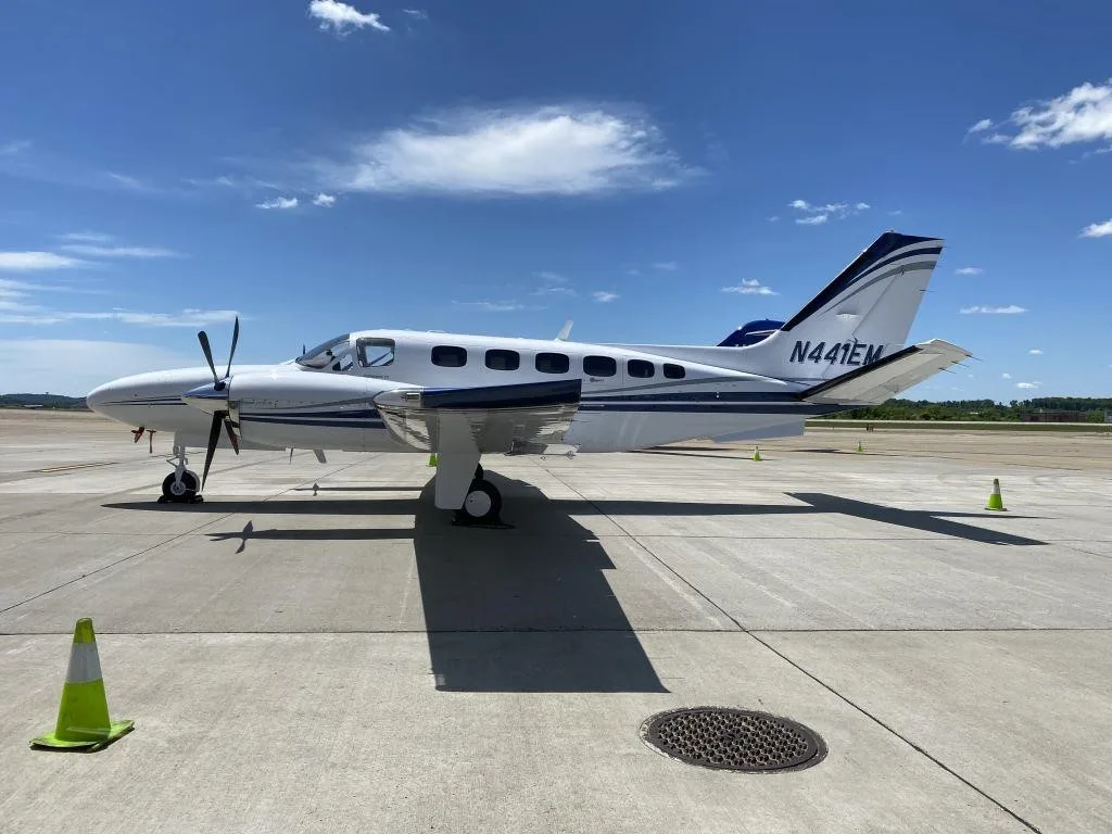 Exterior view of a 1980 CESSNA CONQUEST II, N441EM.