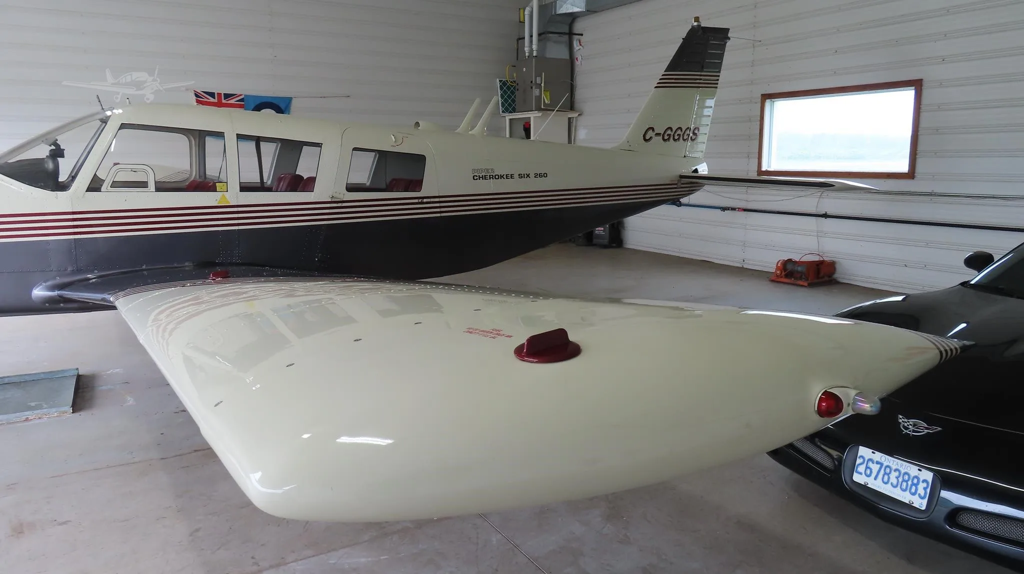 Exterior view of a 1966 PIPER CHEROKEE 6/260, C-GGGS.
