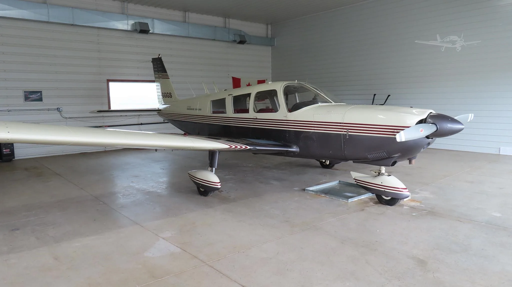 Exterior view of a 1966 PIPER CHEROKEE 6/260, C-GGGS.