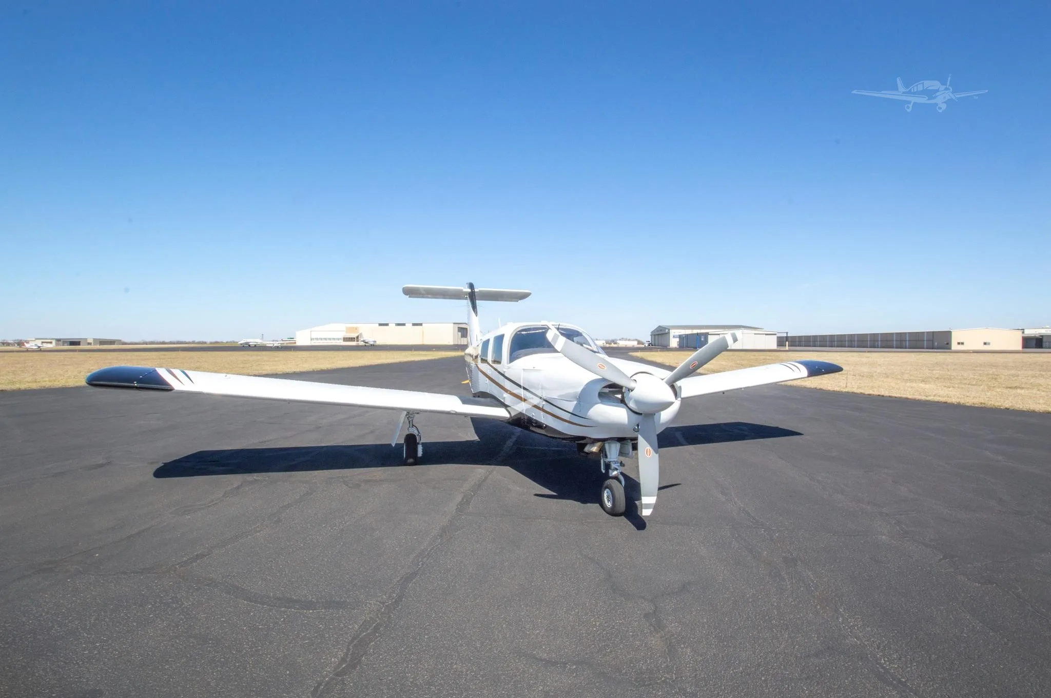 Exterior view of a 1978 PIPER LANCE II, N31397.
