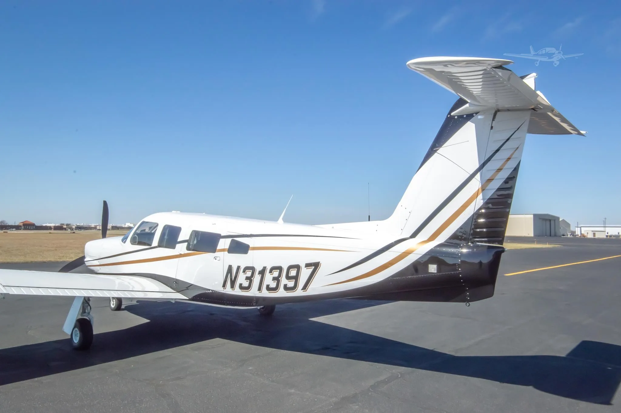 Exterior view of a 1978 PIPER LANCE II, N31397.