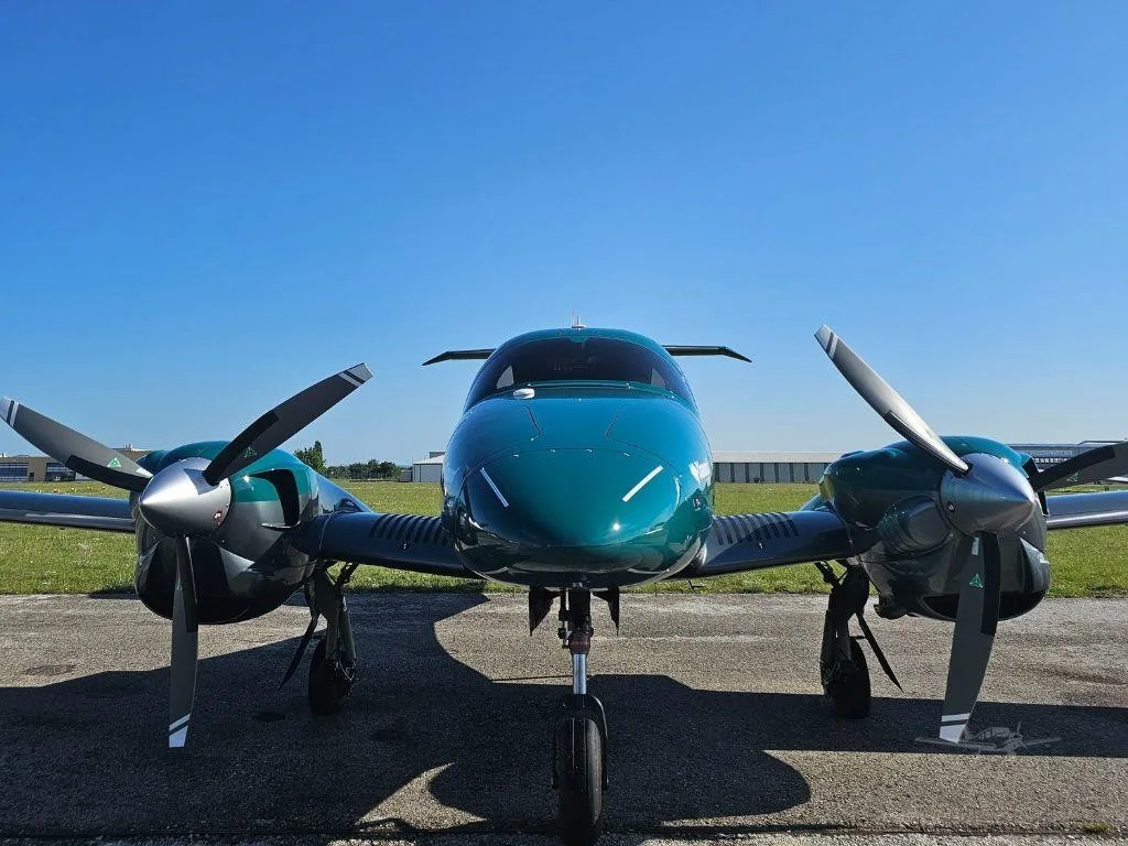 Exterior view of a 2025 DIAMOND DA62.