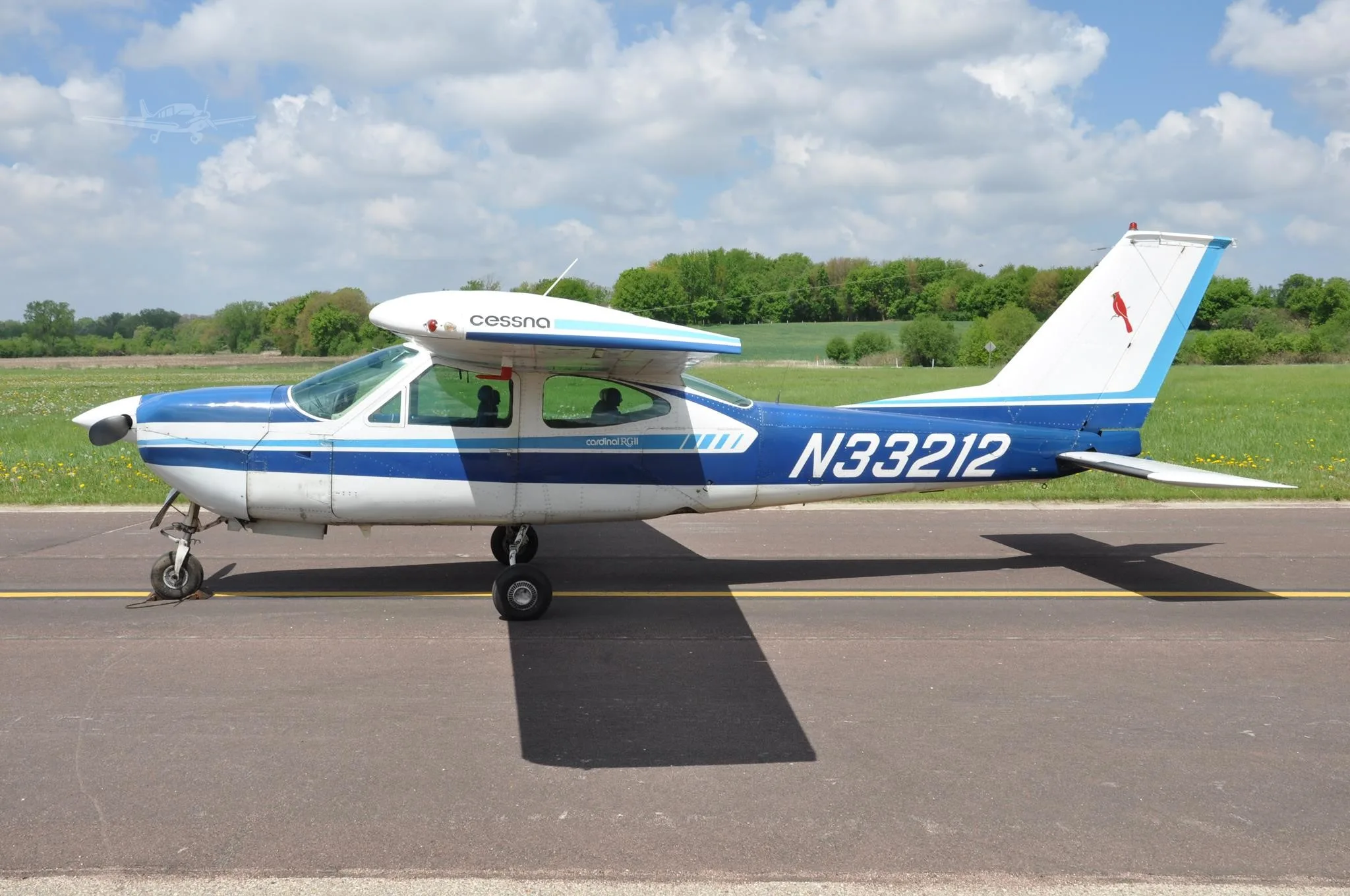 Exterior view of a 1976 CESSNA 177RG, N33212.