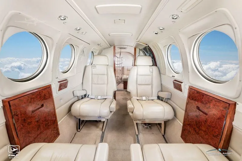 Cabin interior of a 1981 BEECHCRAFT KING AIR F90.