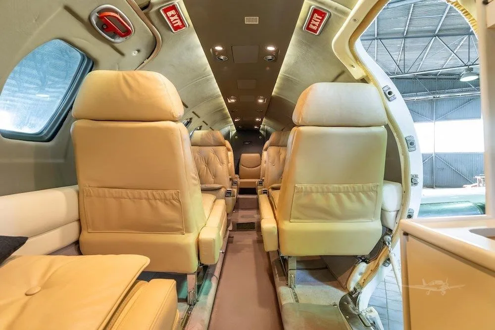 Cabin interior of a CESSNA CITATION II.