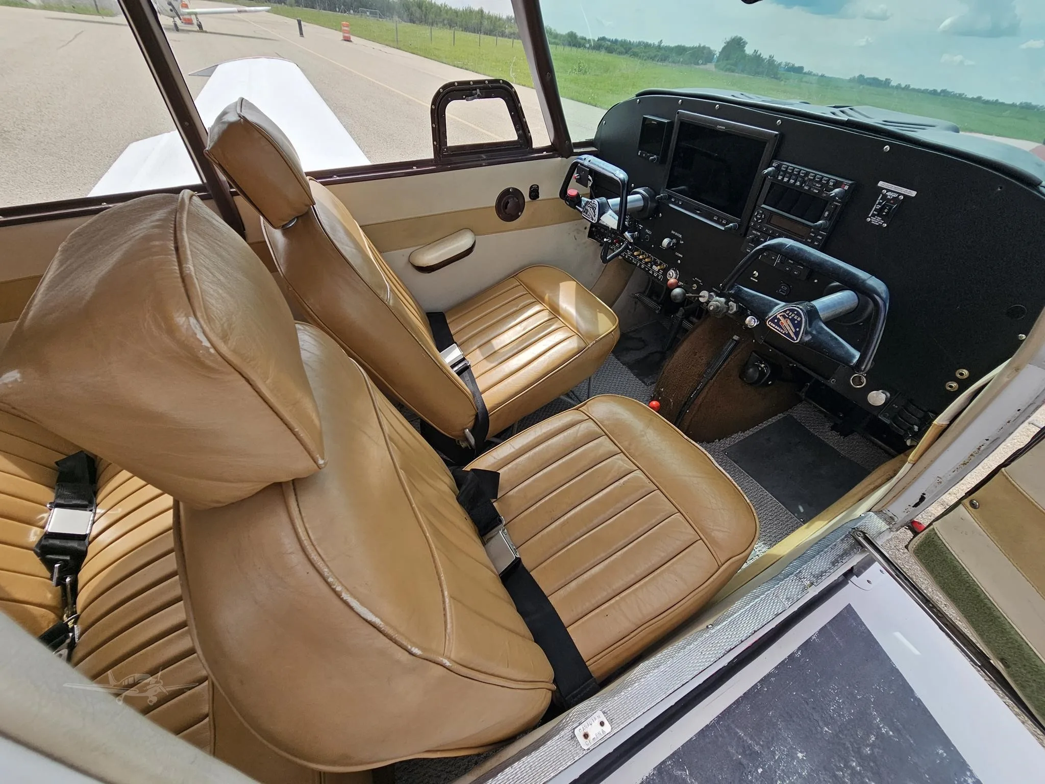 Cabin interior of a 1963 PIPER COMANCHE 180.